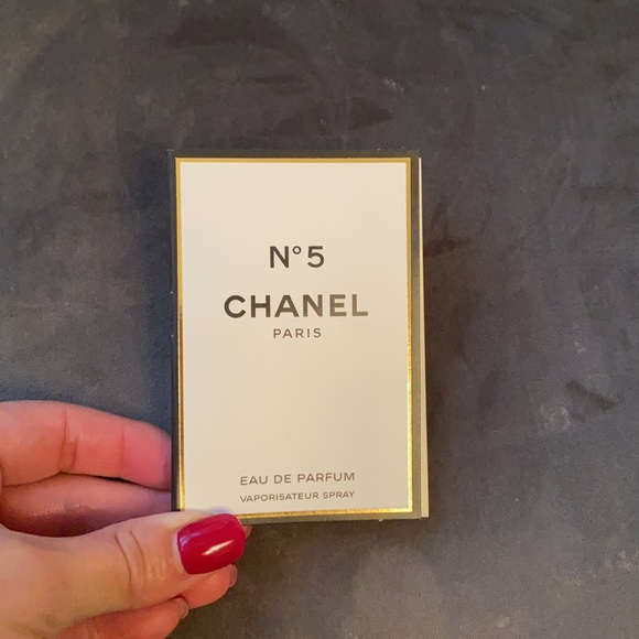 Chanel - Picture 8 of 8